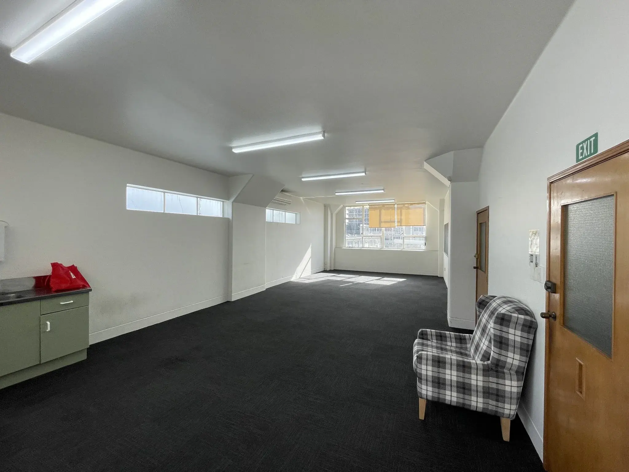 Suite 205 at Garden House, gallery image 2