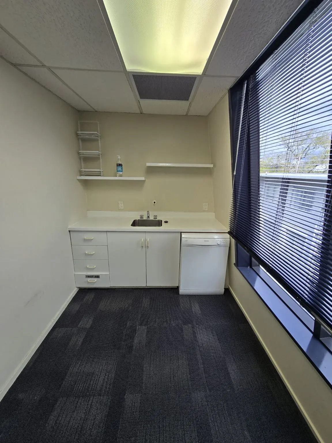39C at Anzac Road Professional Centre, gallery image 10